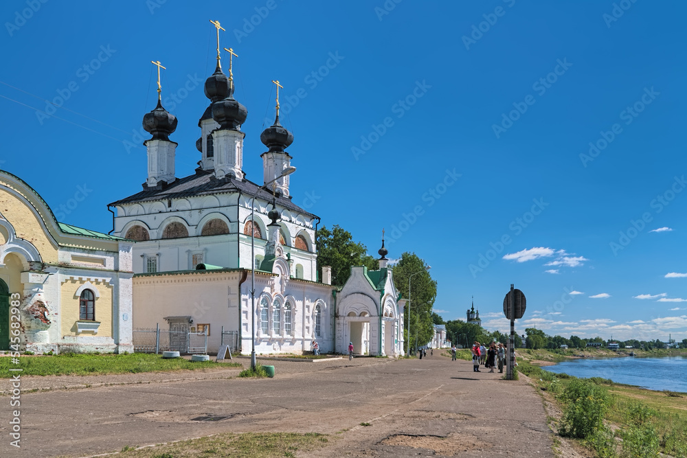 Veliky Ustyug, Russia. Left bank of the Sukhona river, and Cathedral of St. Procopius of Ustyug. The cathedral was built in 1668 over the remains of the saint.