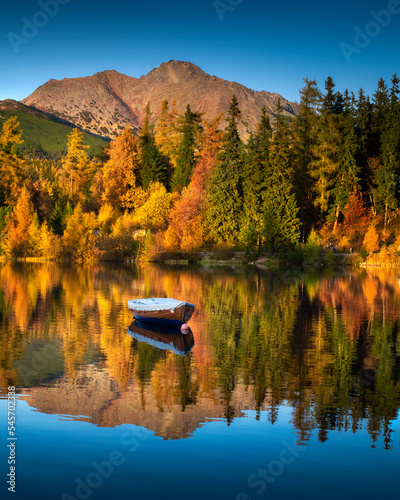 Strbske Pleso, High Tatras, Slovakia. Season - autumn. Sunset colors of autumn. Szczyrbskie Jezioro, Tatry Wysokie, Słowacja. Pora roku - jesień  © Arkadiusz