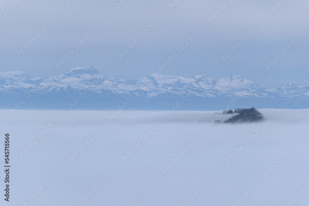 Ausblick Howenhewen Engen im Nebel 2 Ausblick Howenhewen Engen im Nebel 2