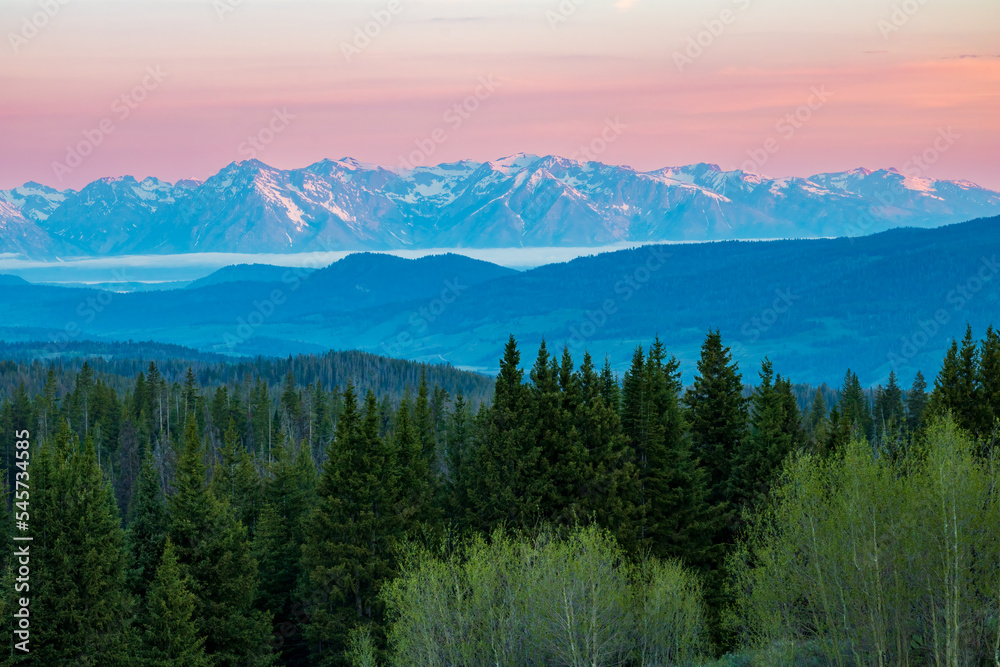 Naklejka premium sunrise in the mountains