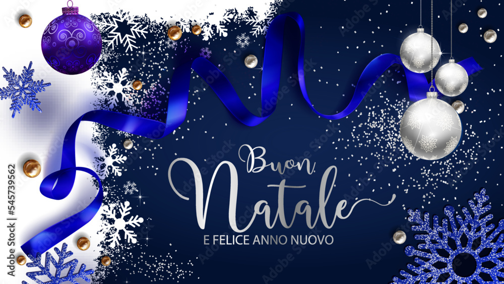 tarjeta o pancarta con Feliz Navidad y Feliz Año Nuevo en plata sobre un fondo azul marino y blanco con copos de nieve, bolas de Navidad, una cinta azul y brillo plateado