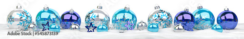 Foto Isolated glossy christmas decoration lined up on white