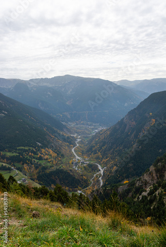 Obraz na płótnie Mountain serpentine and road in Andorra. w salonie