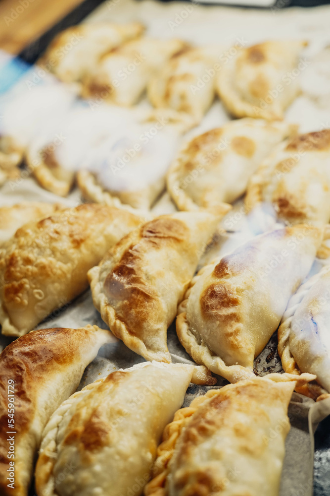 Gran variedad de empanadas argentinas