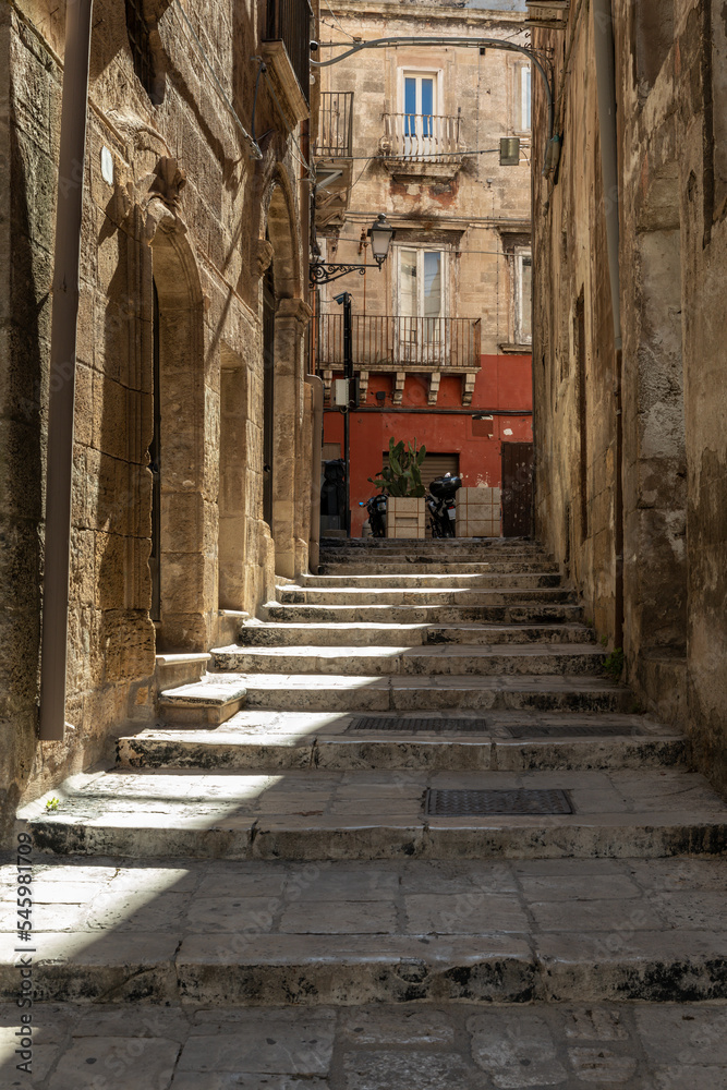 Obraz premium Gasse in der Stadt Tarent, Apulien, Italien