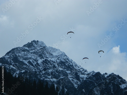 paragliding in the mountains