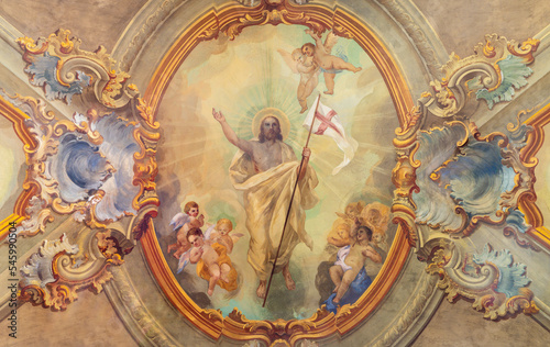 Quadro su tela VARALLO, ITALY - JULY 17, 2022: The baroque ceiling fresco of Resurrection of Jesus in the church Collegiata di San Gaudenzio by Carlo Bartolomeo Borsetti (1702)