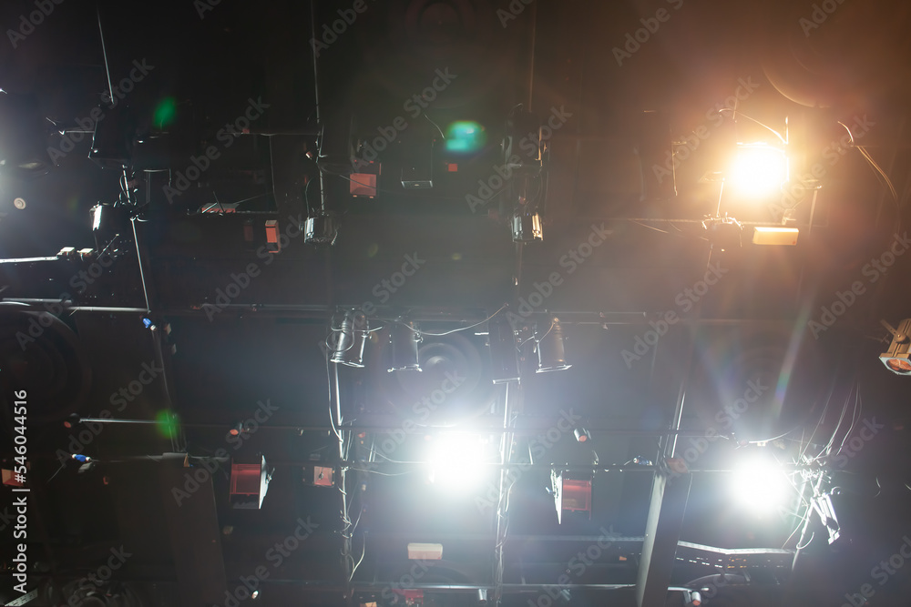 theater lights above the stage - obrazy, fototapety, plakaty 