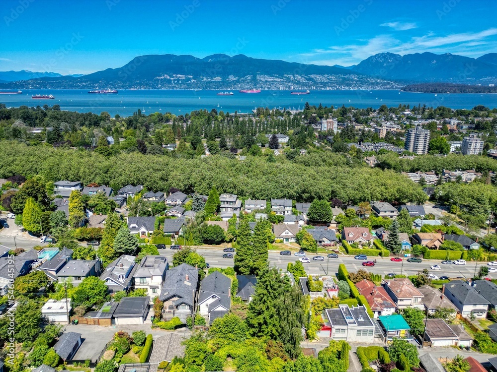 Obraz premium Aerial view of Vancouver north shore