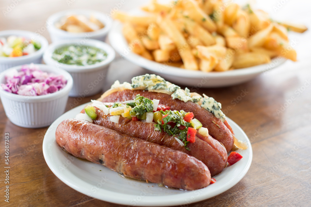 chorizo con papas fritas chorizo con papas fritas