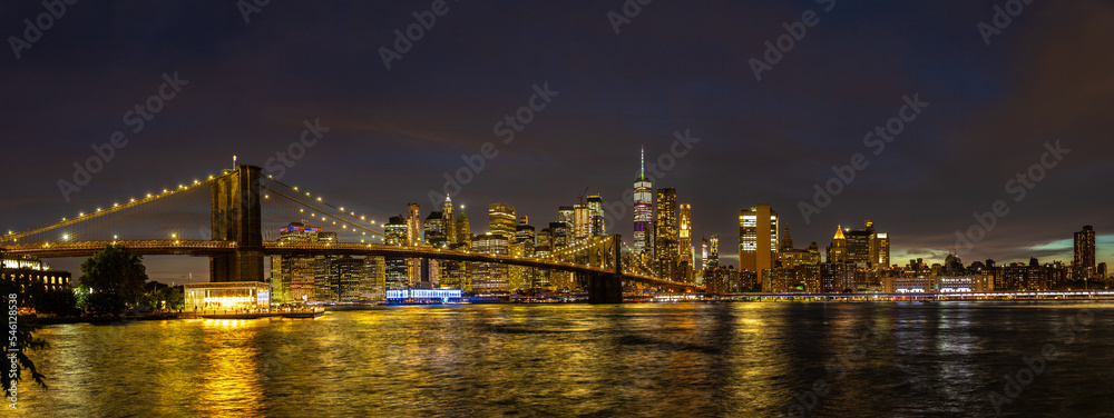 Brooklyn Bridge and Manhattan at night