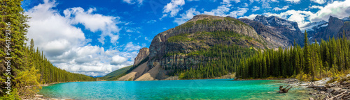 Lake Moraine, Banff