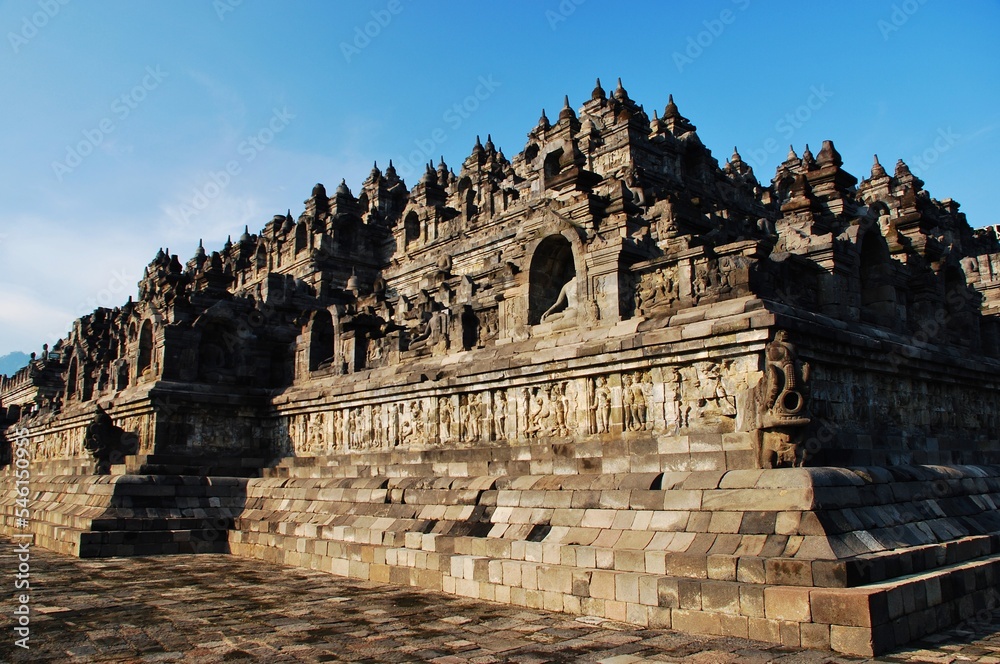 世界遺産 ボロブドゥ－ル遺跡・インドネシア