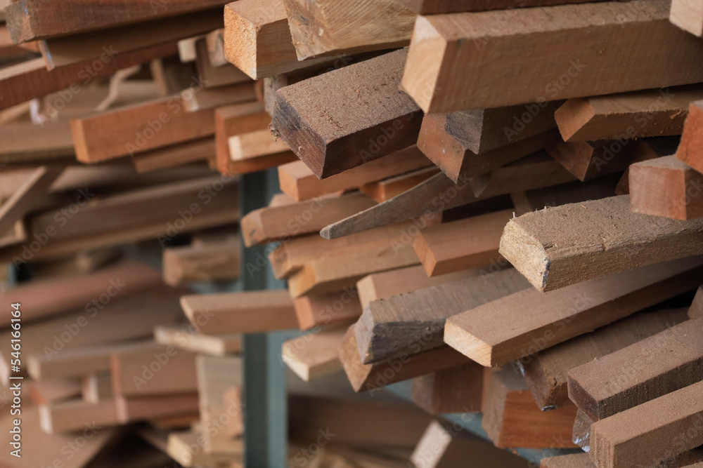 WOOD MATERIAL HAS BEEN CUT WITH A BEAUTIFUL PATTERN WOOD MATERIAL HAS BEEN CUT WITH A BEAUTIFUL PATTERN