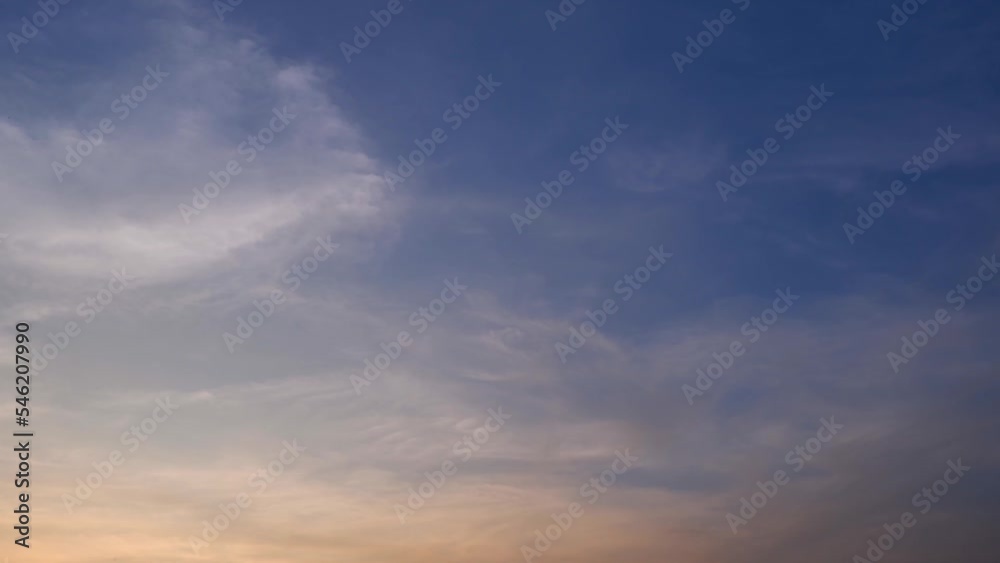 4K timelapse video : Beautiful colorful clouds in the sunset sky. loop of clouds background. winter sky. weather concept. weather and the movement of nature concept. clouds at sunset
4K timelapse video : Beautiful colorful clouds in the sunset sky. loop of clouds background. winter sky. weather concept. weather and the movement of nature concept. clouds at sunset