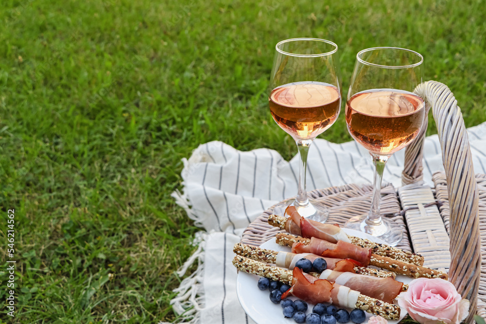 Picnic & Outdoor Champagne Glass