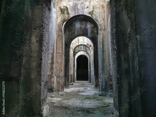 Piscina Mirabilis : la cisterna romana più grande d'italia, la seconda più grande d'europa. Bacoli photo