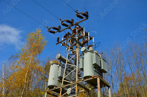 transformer with fuses against lightning strikes. glass tubes will crack in case of overvoltage. The basic parts of power transformers are the magnetic circuit, the winding and the cooling oil system photo