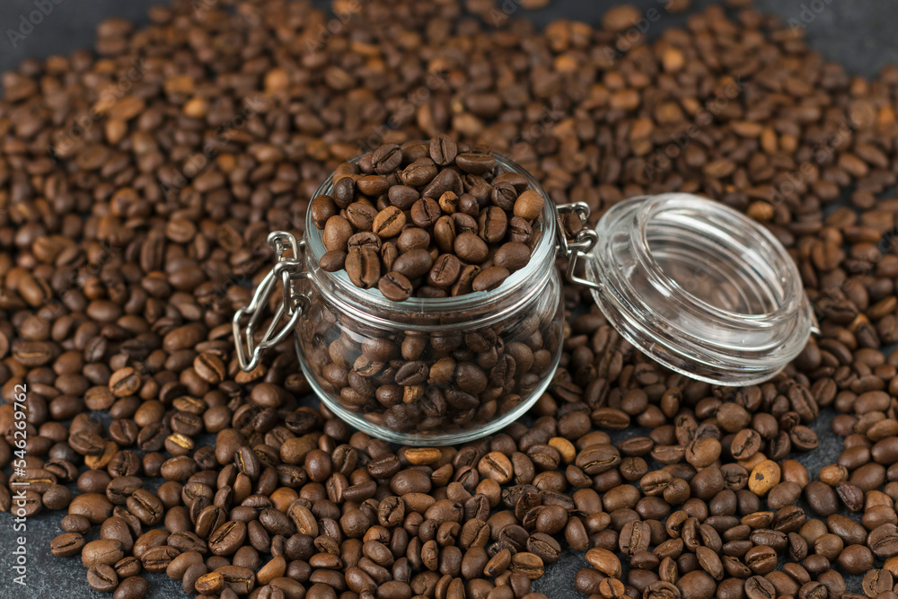 Fototapeta premium coffee beans in a jar