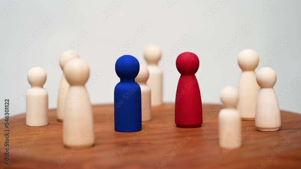 Systemisch, Familientherapie, Konzept, Psychotherapie Holzfiguren stehen für Menschen, Team, Familienaufstellung, Business, Position