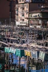 Acrylglasbilder Stadt am Wasser Alter Holzpier in Chioggia bei Venedig  © Simone Bressello/Wirestock Creators