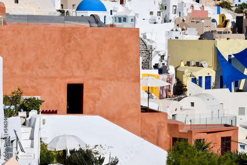 houses in oia city