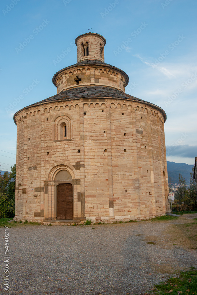 Obraz premium The Rotonda di San Tomè ecclesial building