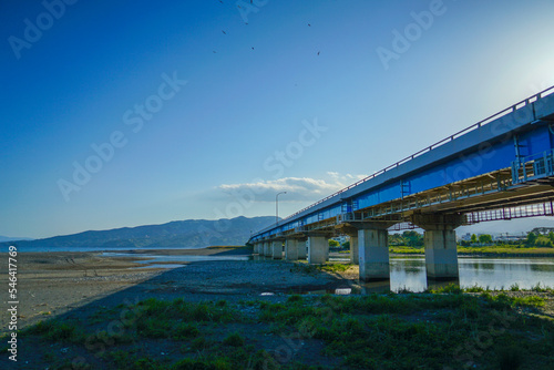 高速道路の高架線 © kanzilyou