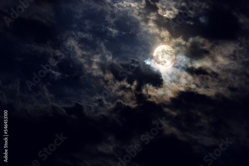 月・雲・光