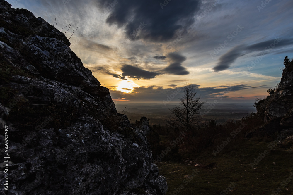 wschód słońca pogodna jesień jura krakowsko-częstochowska