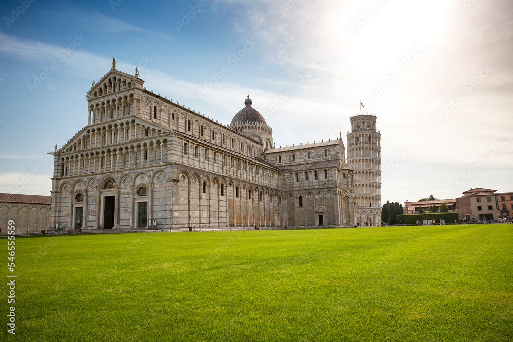  Campanile (Leaning Tower of Pisa), the Pisa Cathedral  in the Piazza dei Miracoli, Pisa, Italy