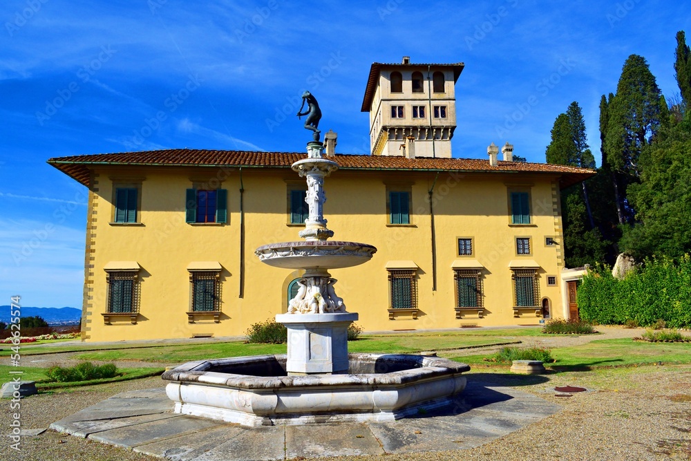 Fototapeta premium external view of the Medici Villa La Petraia, now a Unesco national museum located in Florence, Italy 