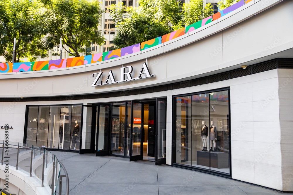 Zara clothing store in an outdoor shopping mall. Stock Photo Adobe Stock