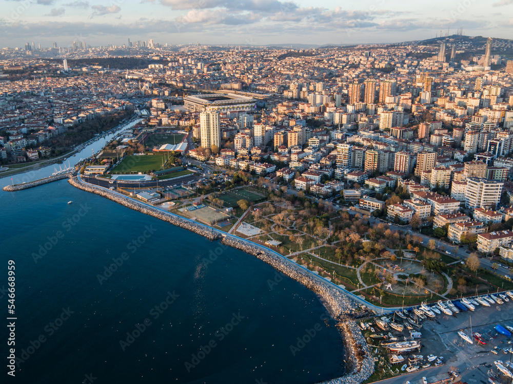 Obraz premium aerial view of kadikoy, istanbul