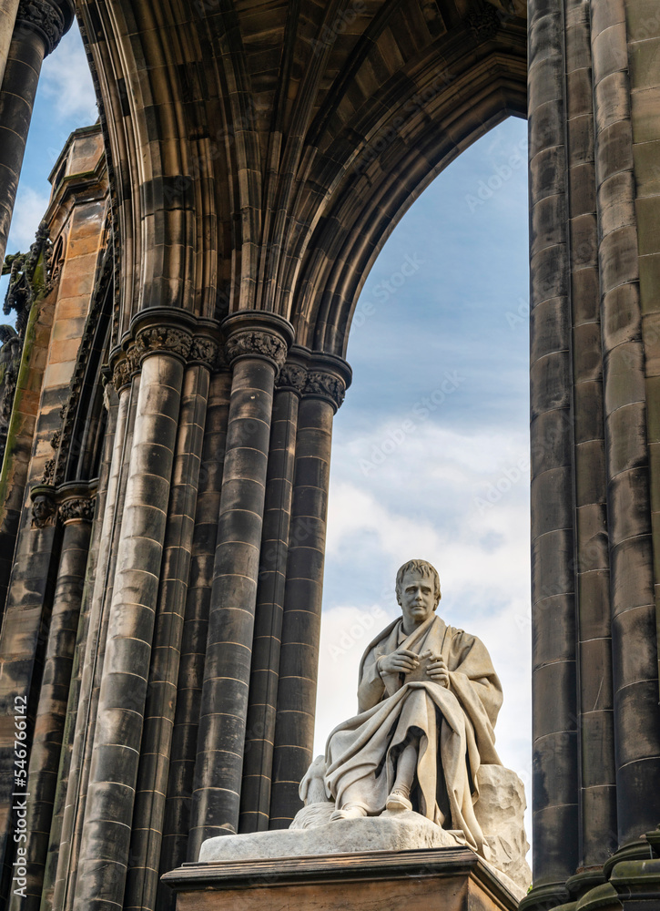 Scott Monument and statue,Princes Street Gardens,Edinburgh,Scotland.
