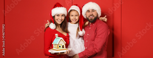 Happy family with gingerbre...