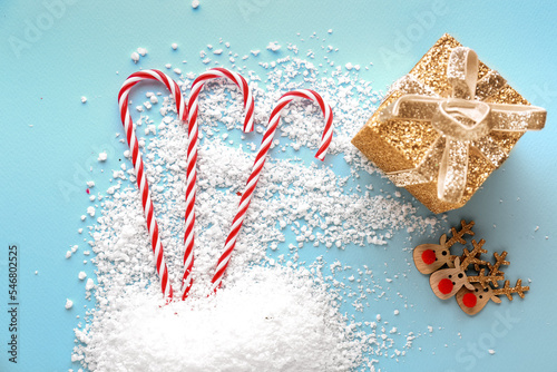 Festive christmas holiday c...