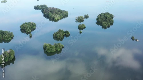 château au bord du lac Hjälmaren en Suède près d'Örebro