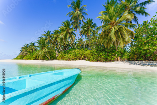 Fototapeta Naklejka Na Ścianę i Meble -   Beautiful maldives tropical island - Panorama