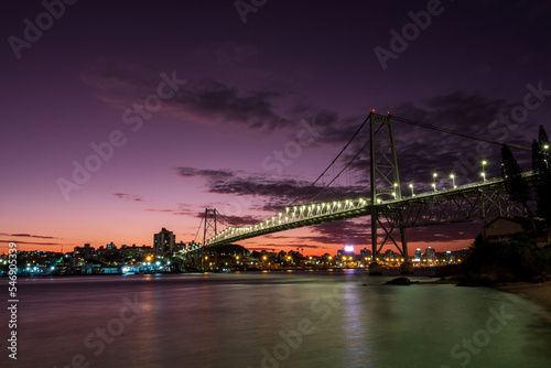 p  r-do-sol   na ponte Herc  lio luz de Florianopolis Santa Catarina Brasil Florian  polis