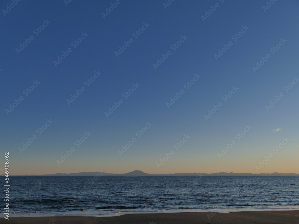 Obraz premium 夕日の海