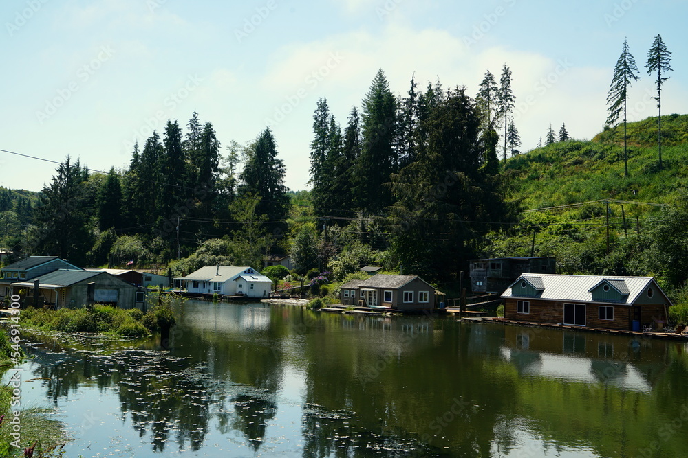 Houseboats on John Day River