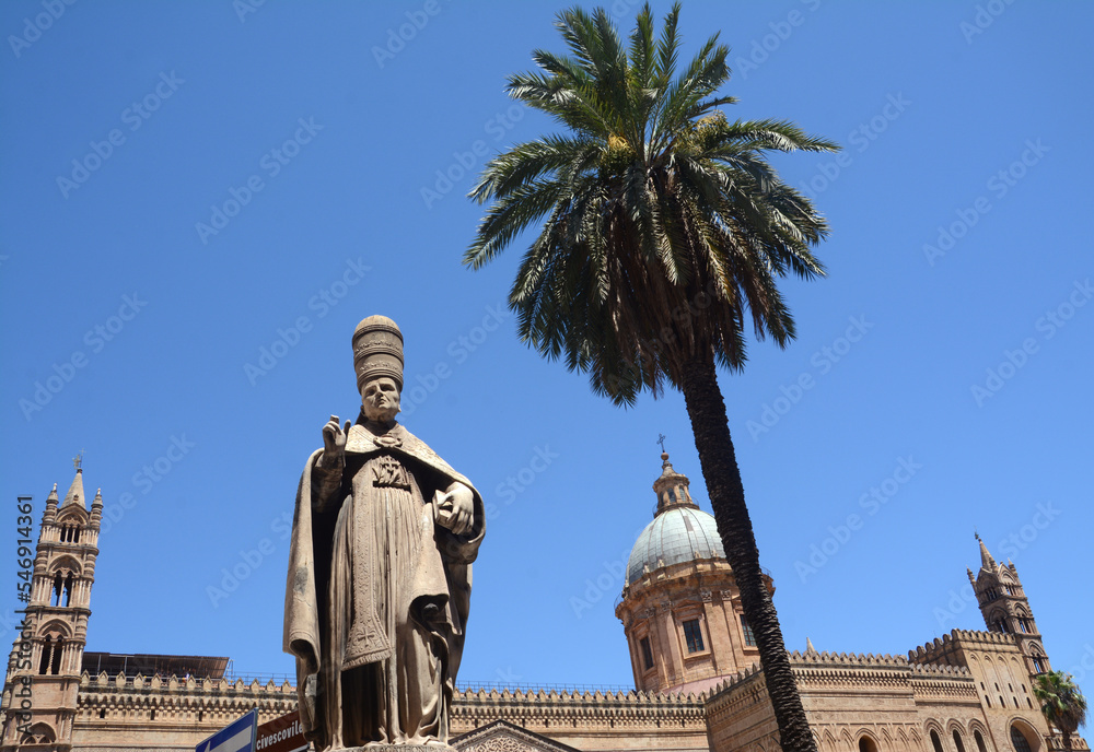 Fototapeta premium The Norman Arab-style cathedral of Palermo is the main place of Catholic worship in the city of Palermo and the archbishop's seat of the metropolitan archdiocese.
