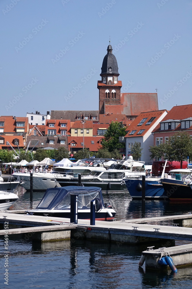Fototapeta premium Hafen in Waren an der Mueritz