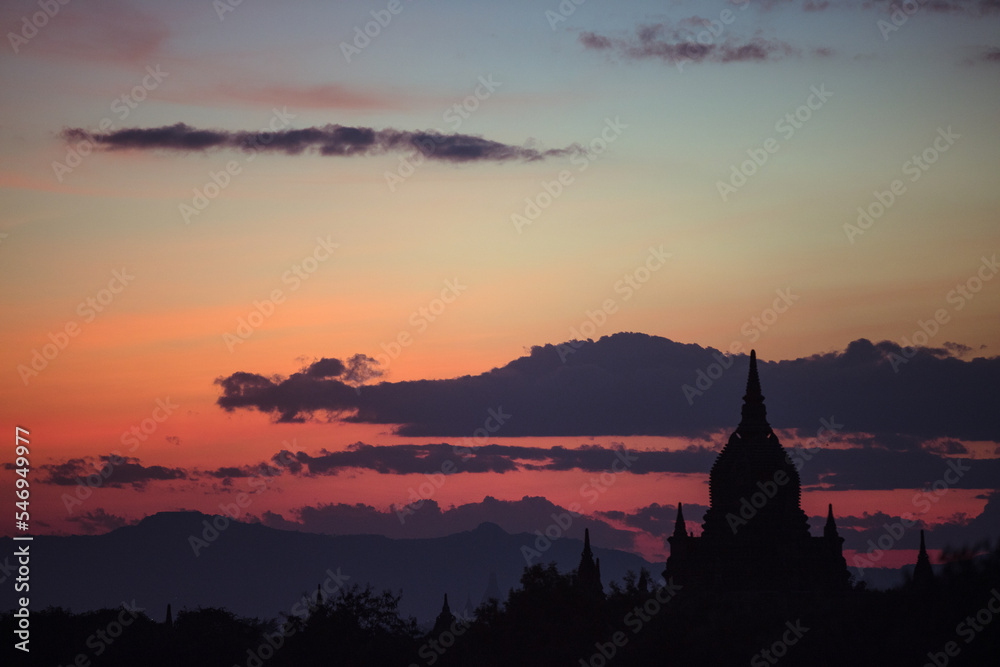 Fototapeta premium Bagan sunset