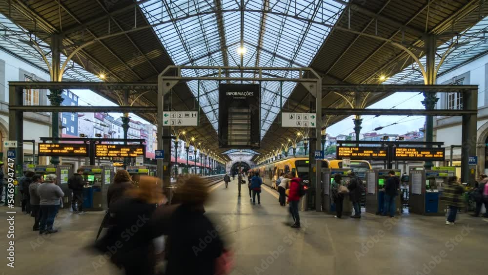 Timelapse view of people at the famous Sao Bento railway station in Porto (Oporto), Portugal. 