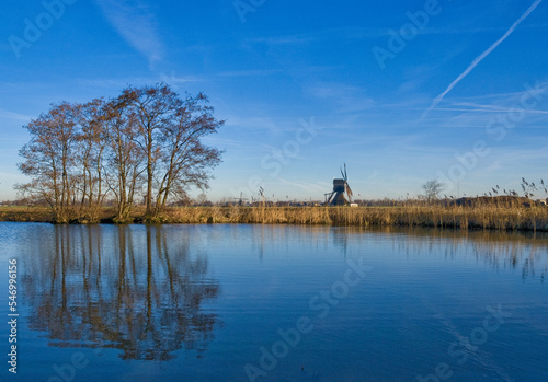 Windmill the Oude Weteringmolen near Streefkerk in Holland photo