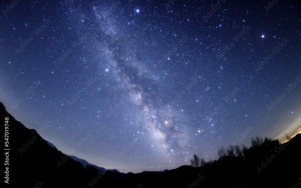 夏の天の川と土星 夏の天の川と土星
