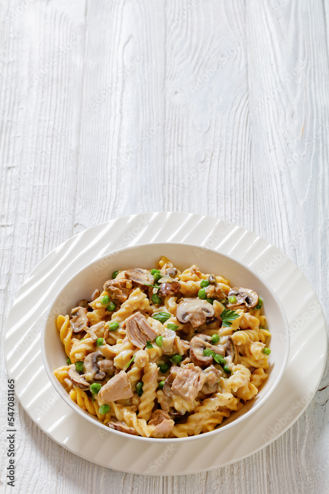 tuna mushroom green pea fusilli with sauce tuna mushroom green pea fusilli with sauce
