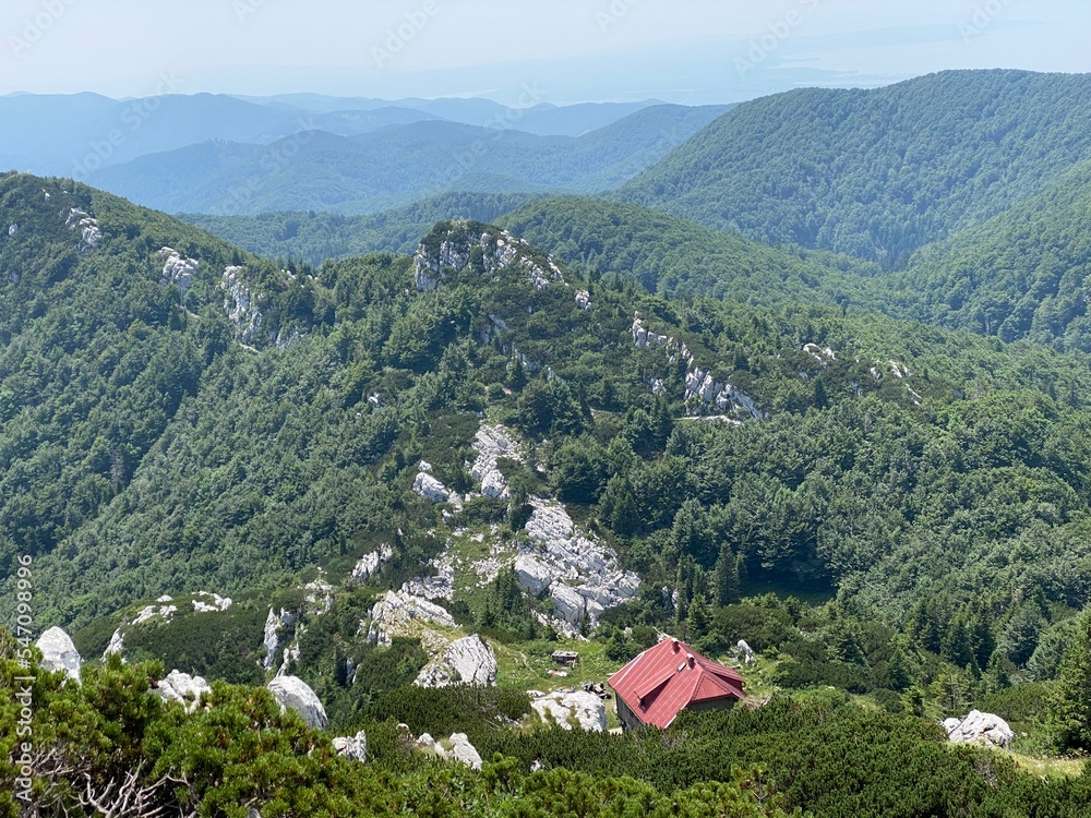 Obraz premium The Josip Schlosser Klekovski mountain hut in the Risnjak National Park - Croatia (Planinarski dom Josip Schlosser Klekovski ili Schlosserov dom u nacionalnom parku Risnjak, Crni Lug - Gorski kotar)